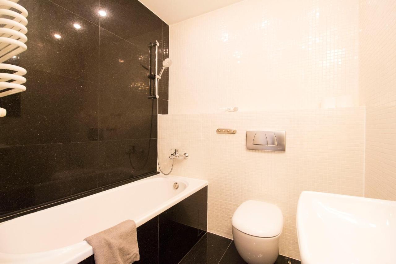 Lucky Apartments - Wita Stwosza 15 Old Town Вроцлав Екстериор снимка