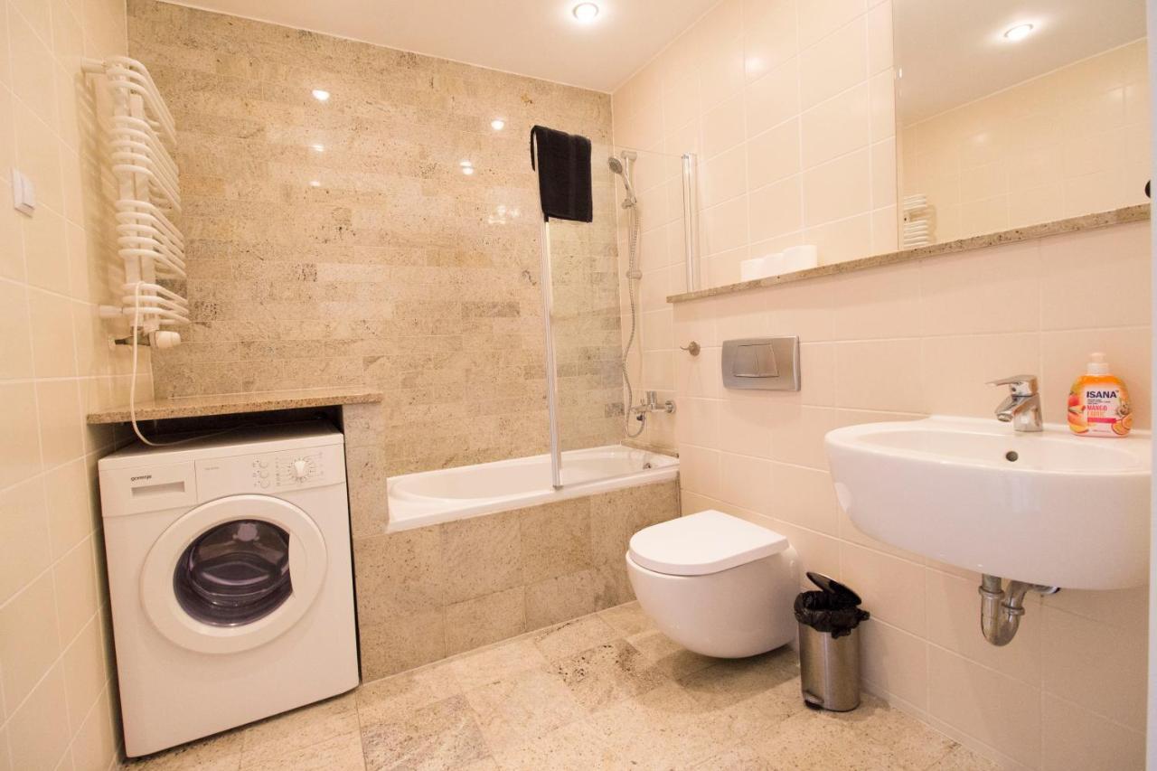 Lucky Apartments - Wita Stwosza 15 Old Town Вроцлав Екстериор снимка