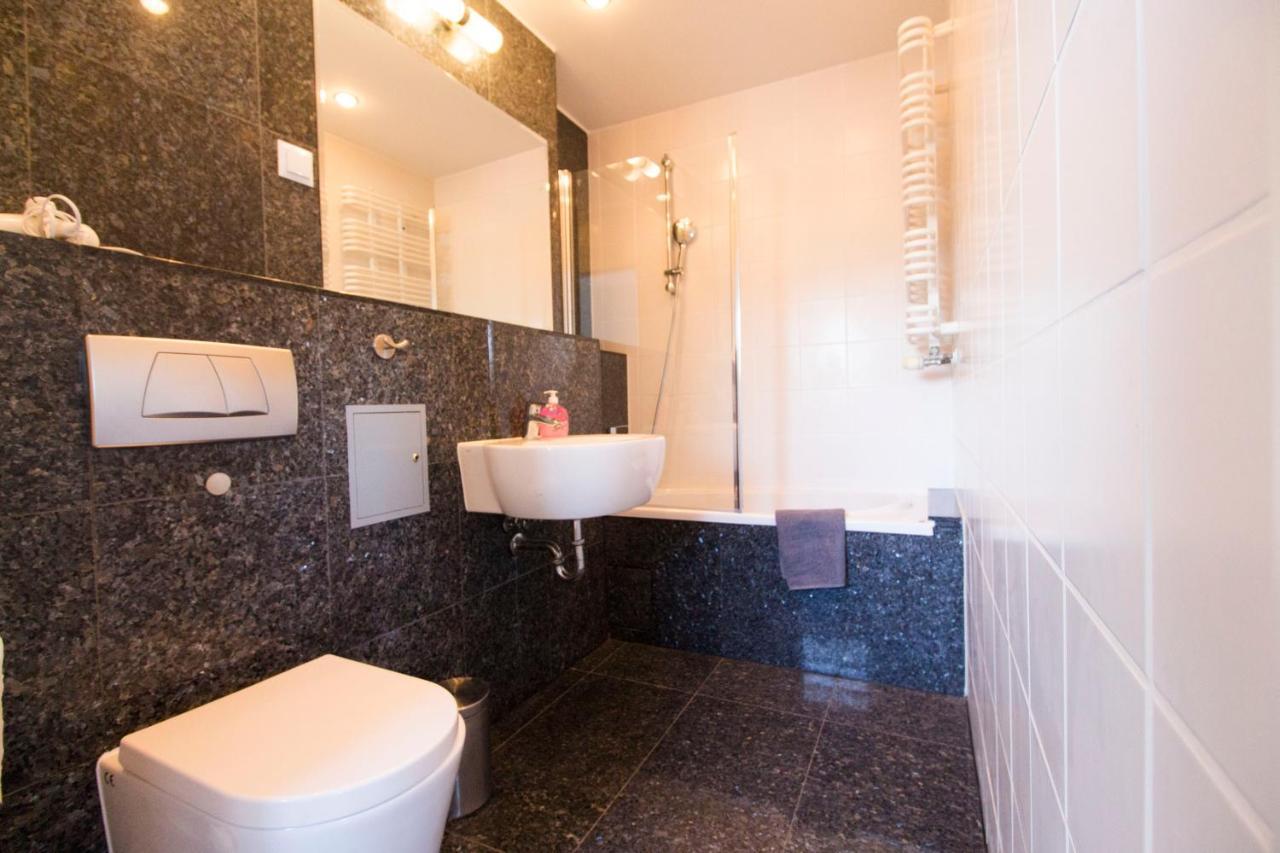 Lucky Apartments - Wita Stwosza 15 Old Town Вроцлав Екстериор снимка